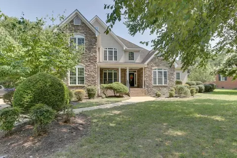 8944 River Cres, Suffolk, VA 23433