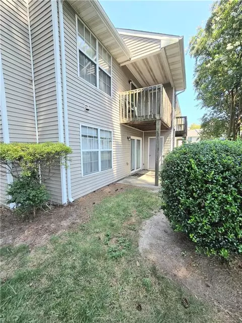 Exterior - 13 Lakeside Cres #A, Hampton, VA 23669 photo 2 of 3