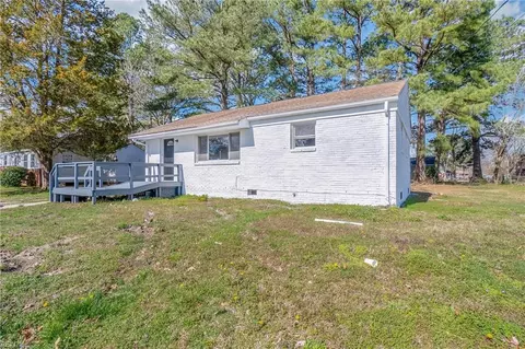 1004 Truman Rd, Suffolk, VA 23434