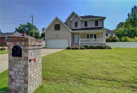 2803 N Shore Dr, Suffolk, VA 23435