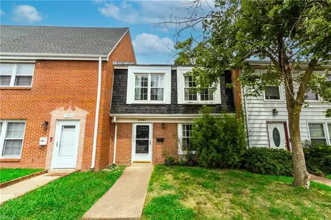3341 Weeping Willow Ln, Virginia Beach, VA 23453