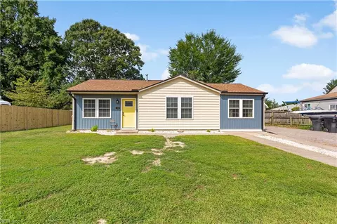 753 Stell Ln, Virginia Beach, VA 23455