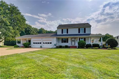 10 Hopkins Ct, Poquoson, VA 23662