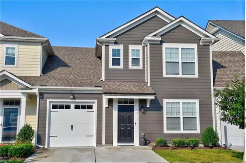 1946 Canning Pl, Chesapeake, VA 23322