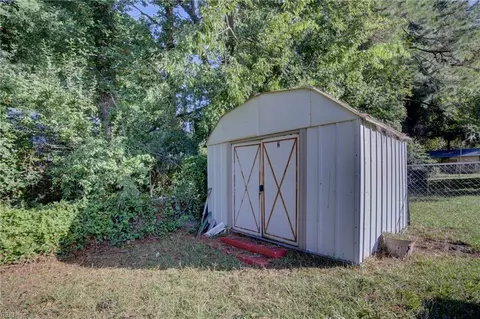 1804 Rowlock Rd, Chesapeake, VA 23321 photo 26