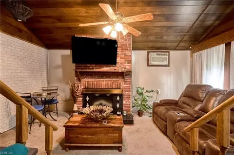 1804 Rowlock Rd, Chesapeake, VA 23321 photo 10