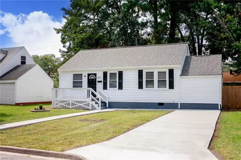 Exterior - 411 Shenandoah Rd, Hampton, VA 23661 photo 2 of 7