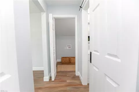 Entry Way - 411 Shenandoah Rd, Hampton, VA 23661 photo 3 of 3