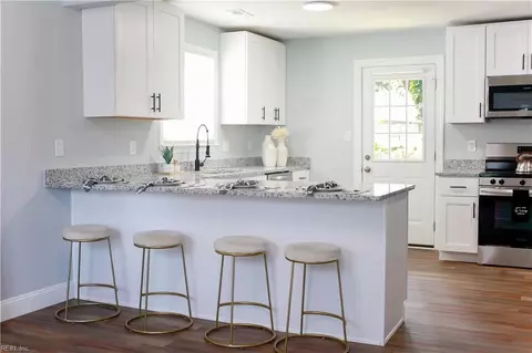 Kitchen - 411 Shenandoah Rd, Hampton, VA 23661 photo 1 of 8