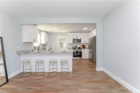 Kitchen - 411 Shenandoah Rd, Hampton, VA 23661 photo 8 of 8