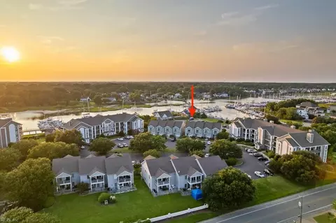 1017 High Dunes Quay Quay, Hampton, VA 23664