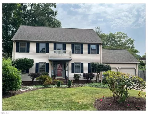 760 Largo Dr, Virginia Beach, VA 23464