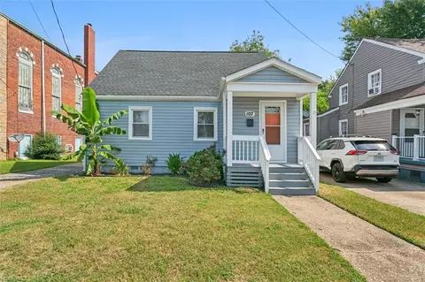 107 E Cummings Ave, Hampton, VA 23663