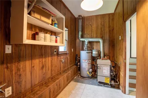 1082 Johnstons Rd, Norfolk, VA 23513 photo 17