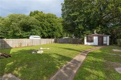 1082 Johnstons Rd, Norfolk, VA 23513 photo 28