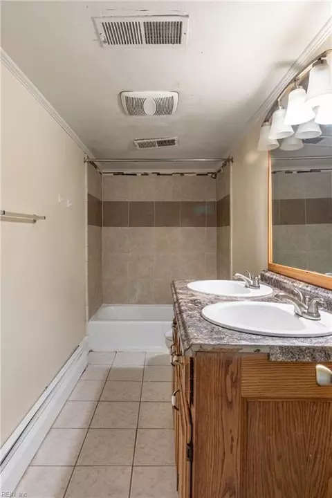 1082 Johnstons Rd, Norfolk, VA 23513 photo 22