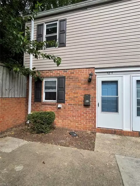 424 Britnie Ct, Newport News, VA 23602