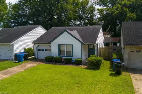 1652 Mill Oak Dr, Virginia Beach, VA 23464