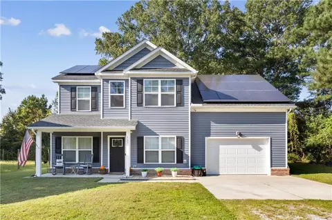 137 Welch Ln, Chesapeake, VA 23320