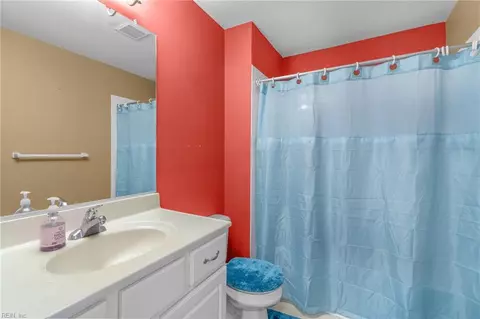 Bath - 4307 Oneford Pl, Chesapeake, VA 23321 photo 5 of 5