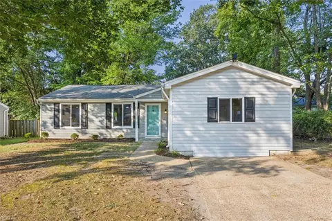 216 Rockingham Dr, Newport News, VA 23601