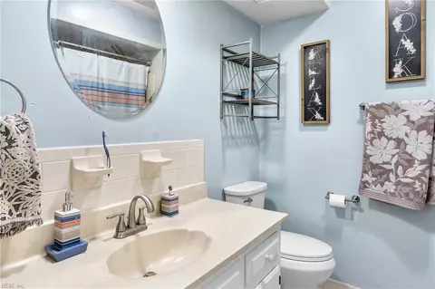 Bath - 3405 Cloud Nine Ct, Chesapeake, VA 23323 photo 1 of 2