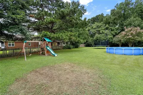 Exterior - 3405 Cloud Nine Ct, Chesapeake, VA 23323 photo 6 of 7