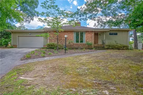 214 Delaney Dr, Suffolk, VA 23434