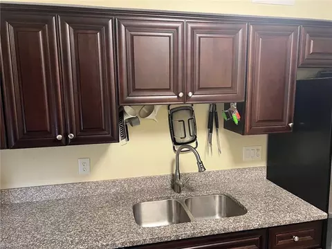 3233 Lakecrest Rd, Virginia Beach, VA 23452