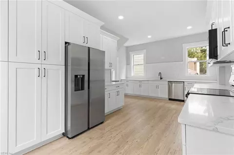 241 W 36th St, Norfolk, VA 23504