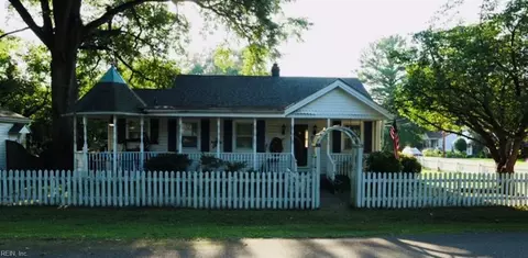 32 Woodland St, Portsmouth, VA 23702