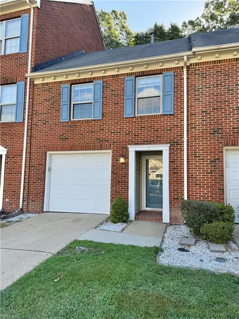 7 Loquat Pl, Hampton, VA 23666