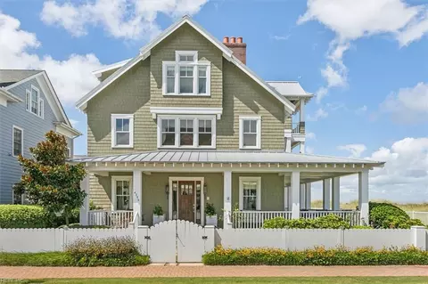 4580 E Beach Dr, Norfolk, VA 23518