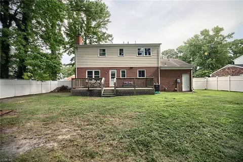Exterior - 16 Alexander Dr, Hampton, VA 23664 photo 8 of 9