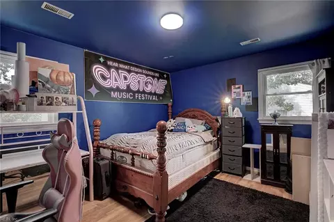 Bedroom - 16 Alexander Dr, Hampton, VA 23664 photo 1 of 5