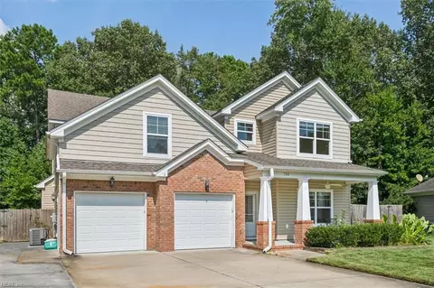 704 Dickens Pl, Chesapeake, VA 23322