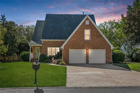 110 Highlands Pw Pkwy, Newport News, VA 23603