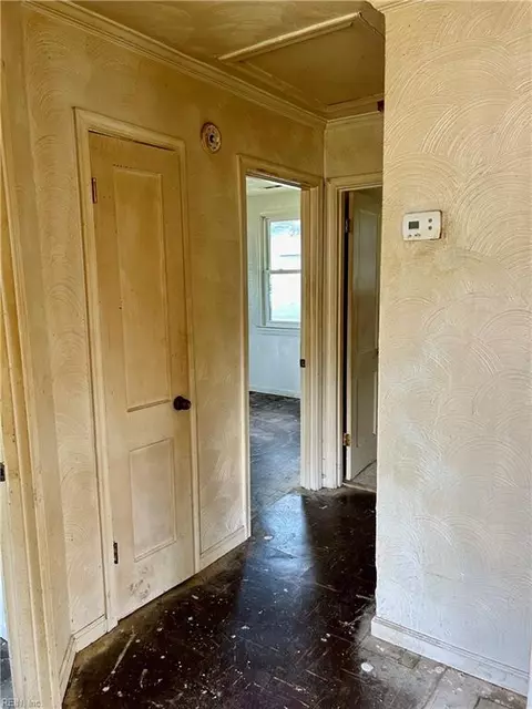 Entry Way - 2720 Rosalee Dr, Hampton, VA 23661 photo 2 of 2