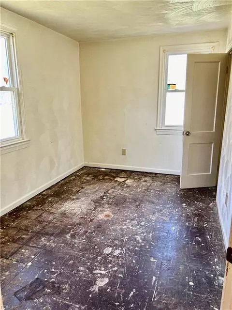 Bedroom - 2720 Rosalee Dr, Hampton, VA 23661 photo 1 of 2