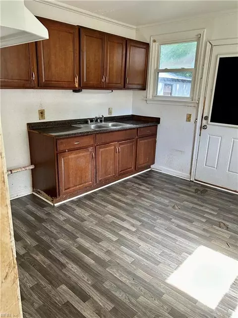 Kitchen - 2720 Rosalee Dr, Hampton, VA 23661 photo 2 of 2