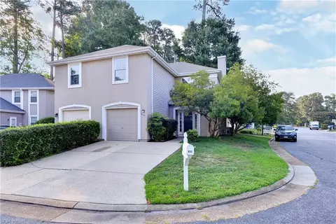 800 E Willow Point Pl, Newport News, VA 23602