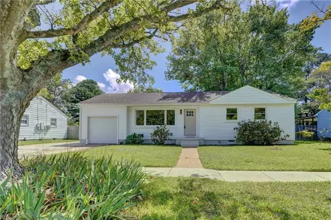 1413 Sunset Dr, Norfolk, VA 23503