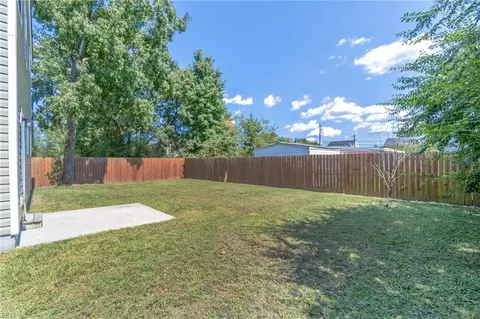 Exterior - 607 Amick Rd, Chesapeake, VA 23325 photo 9 of 9
