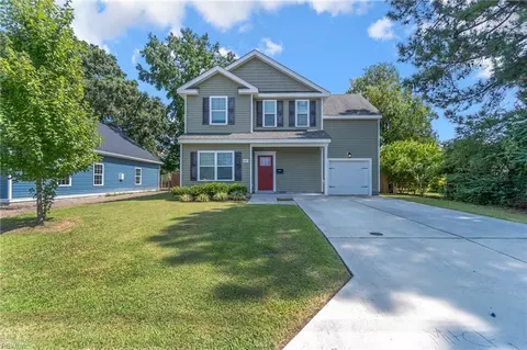 Exterior - 607 Amick Rd, Chesapeake, VA 23325 photo 3 of 9