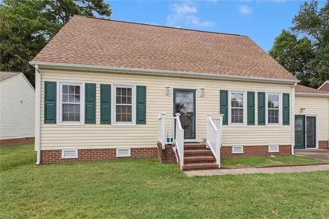 4 Leahs Trce, Hampton, VA 23666 photo 2