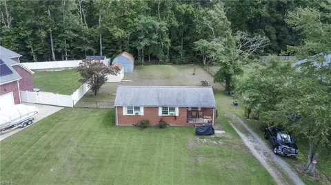 7036 Crittenden Rd, Suffolk, VA 23434