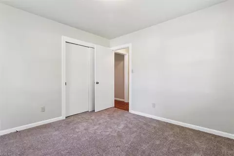 Bedroom - 133 Raymond Dr, Hampton, VA 23666 photo 3 of 10