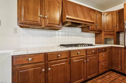 Kitchen - 133 Raymond Dr, Hampton, VA 23666 photo 2 of 3