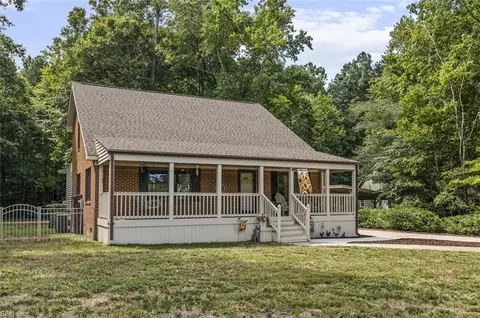 4765 Cherokee Dr, Suffolk, VA 23434
