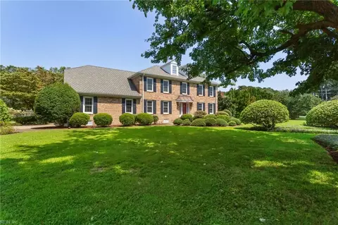804 Bay Colony Dr, Virginia Beach, VA 23451
